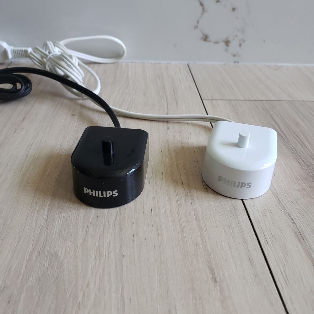 Genuine Original OEM Philips HX6100 Sonicare Electric Toothbrush Chargers Lot 2